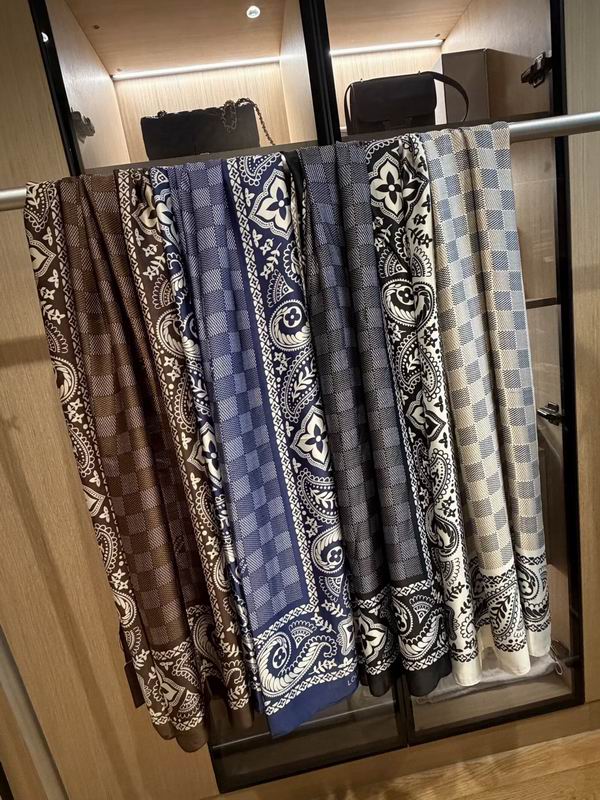 LV scarf 90-180cm E050929